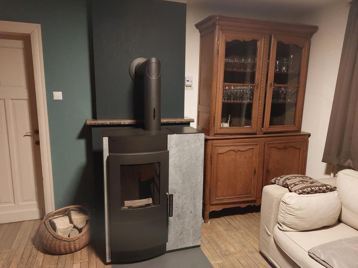 Le Reposoir Maison Spacieuse Avec Feu Au Bois Bertogne Esterno foto