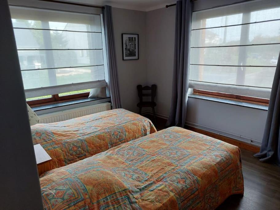 Le Reposoir Maison Spacieuse Avec Feu Au Bois Bertogne Esterno foto