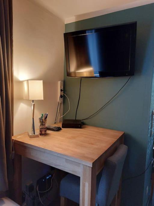Le Reposoir Maison Spacieuse Avec Feu Au Bois Bertogne Esterno foto