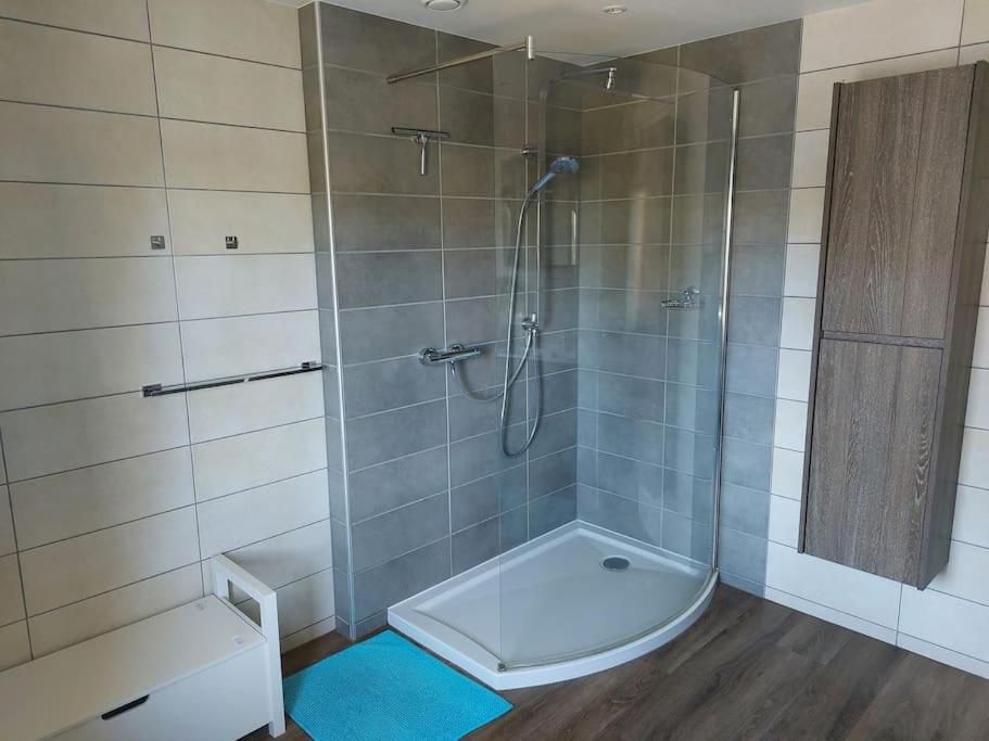 Le Reposoir Maison Spacieuse Avec Feu Au Bois Bertogne Esterno foto